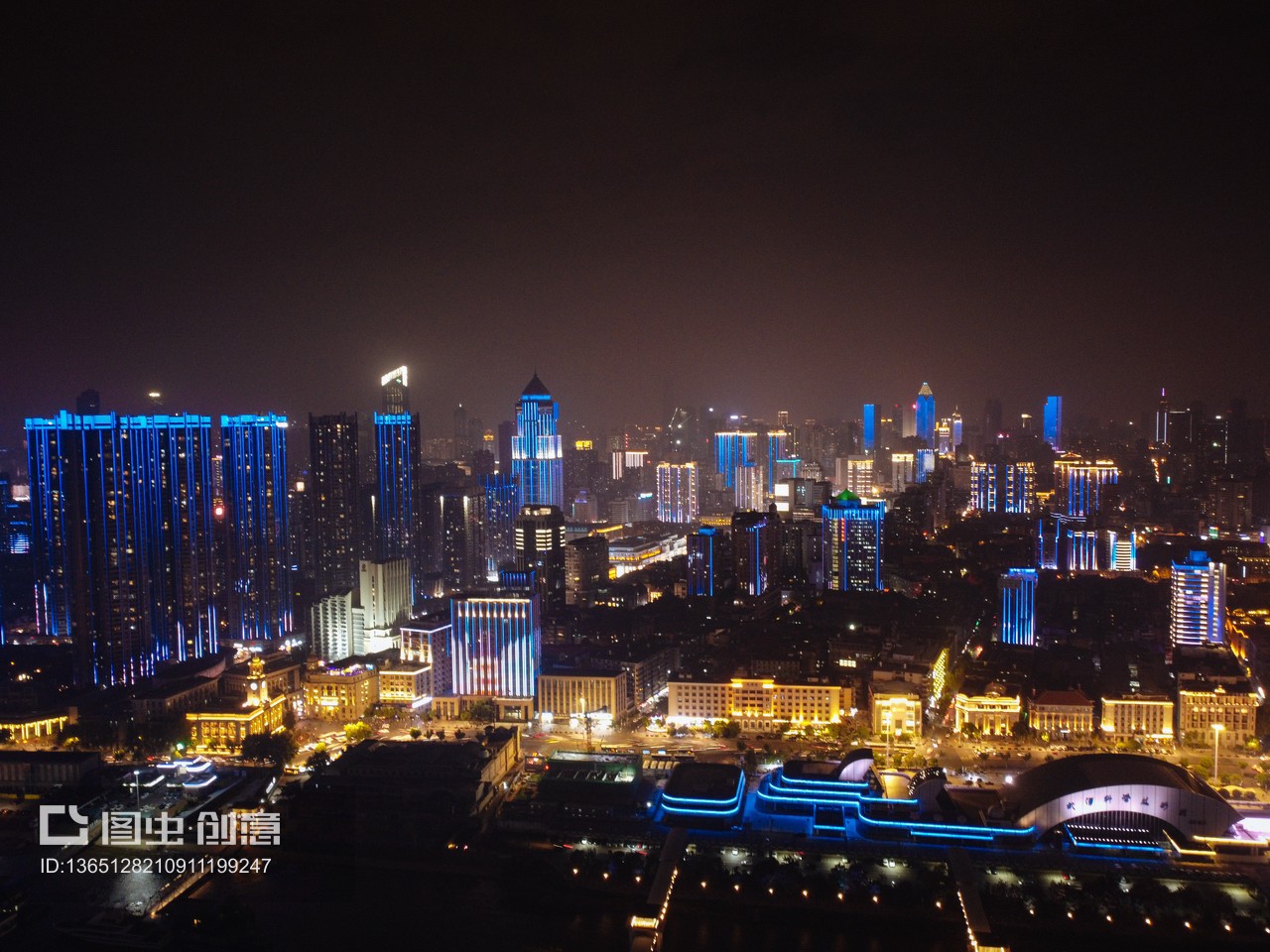武汉市 江岸区 江滩大道 沿江大道 灯光秀 江汉门 夜景 五福广场