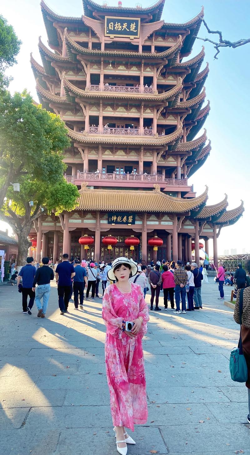 武汉黄鹤楼烟花三月下扬州l旅游景点